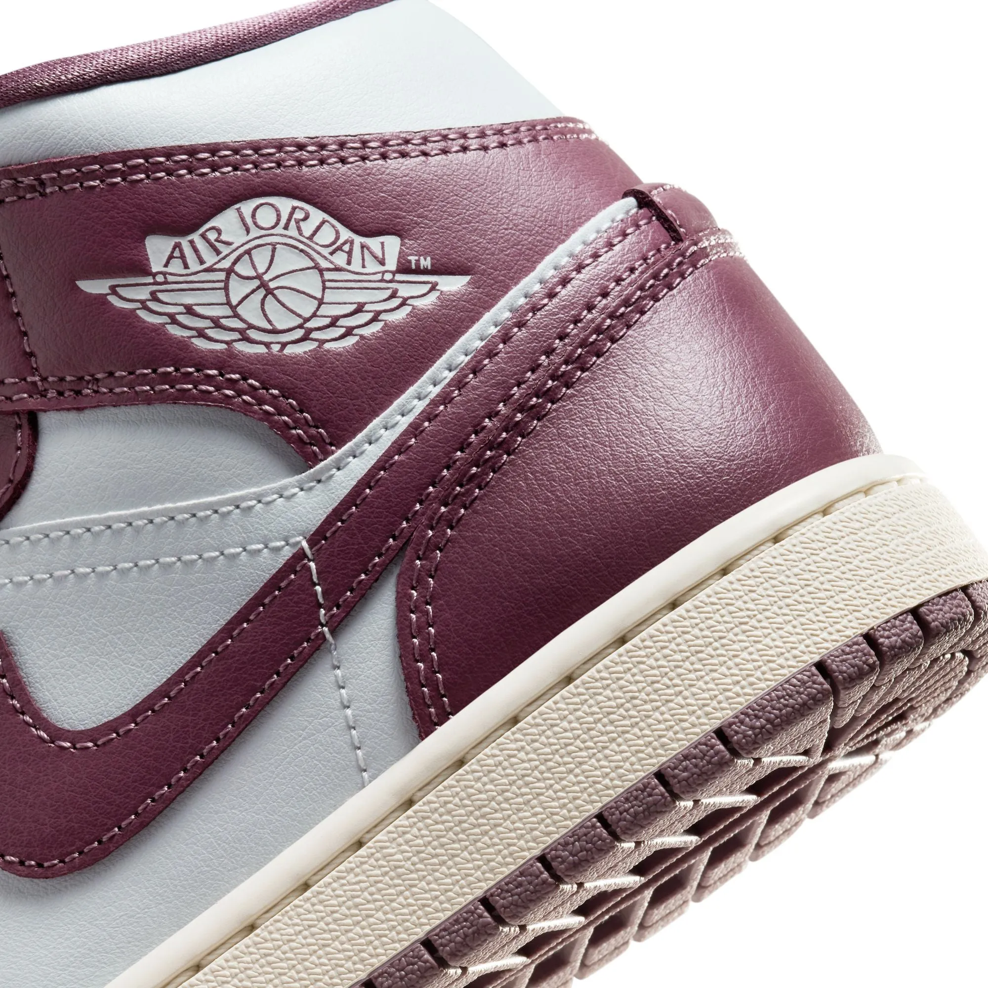 Air Jordan 1 Womens Mid Shoes