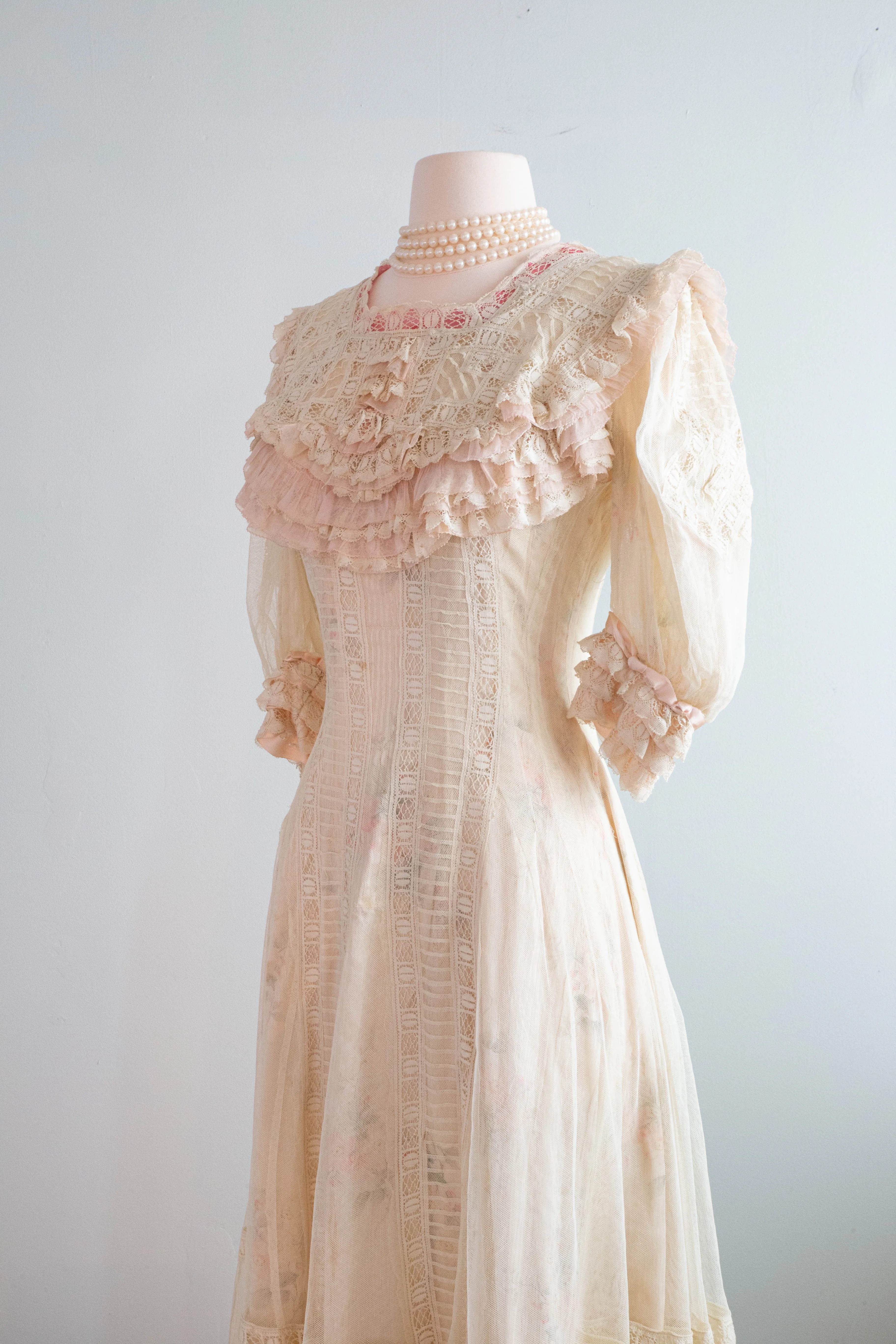 Beautiful 1900's Edwardian Net Lace & Pink Floral Wedding Tea Gown / Small