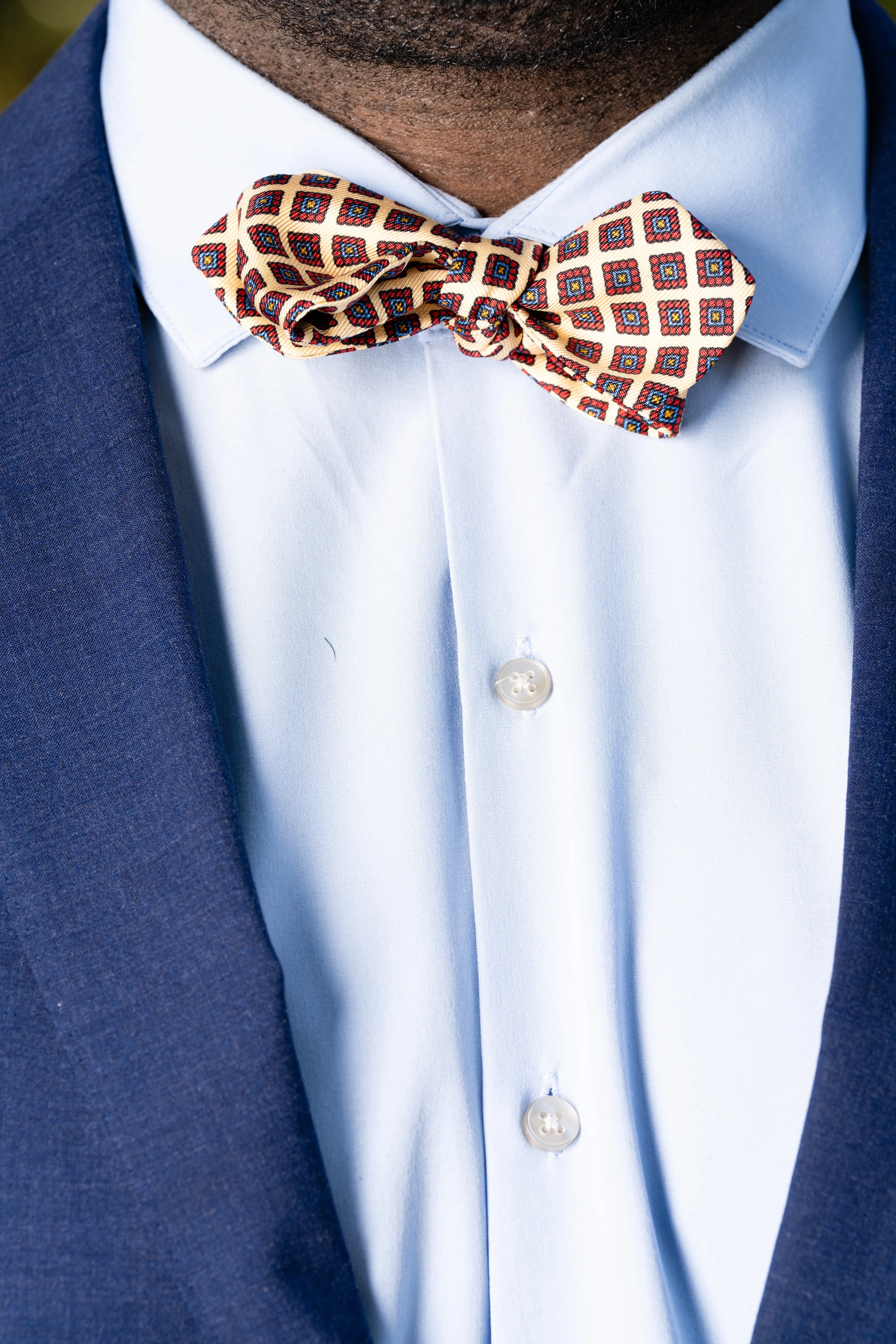 Buff Micropattern Madder Silk Bow Tie