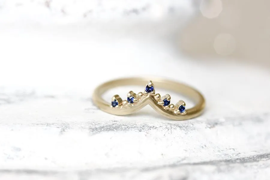 Crown Creste Sapphire Ring