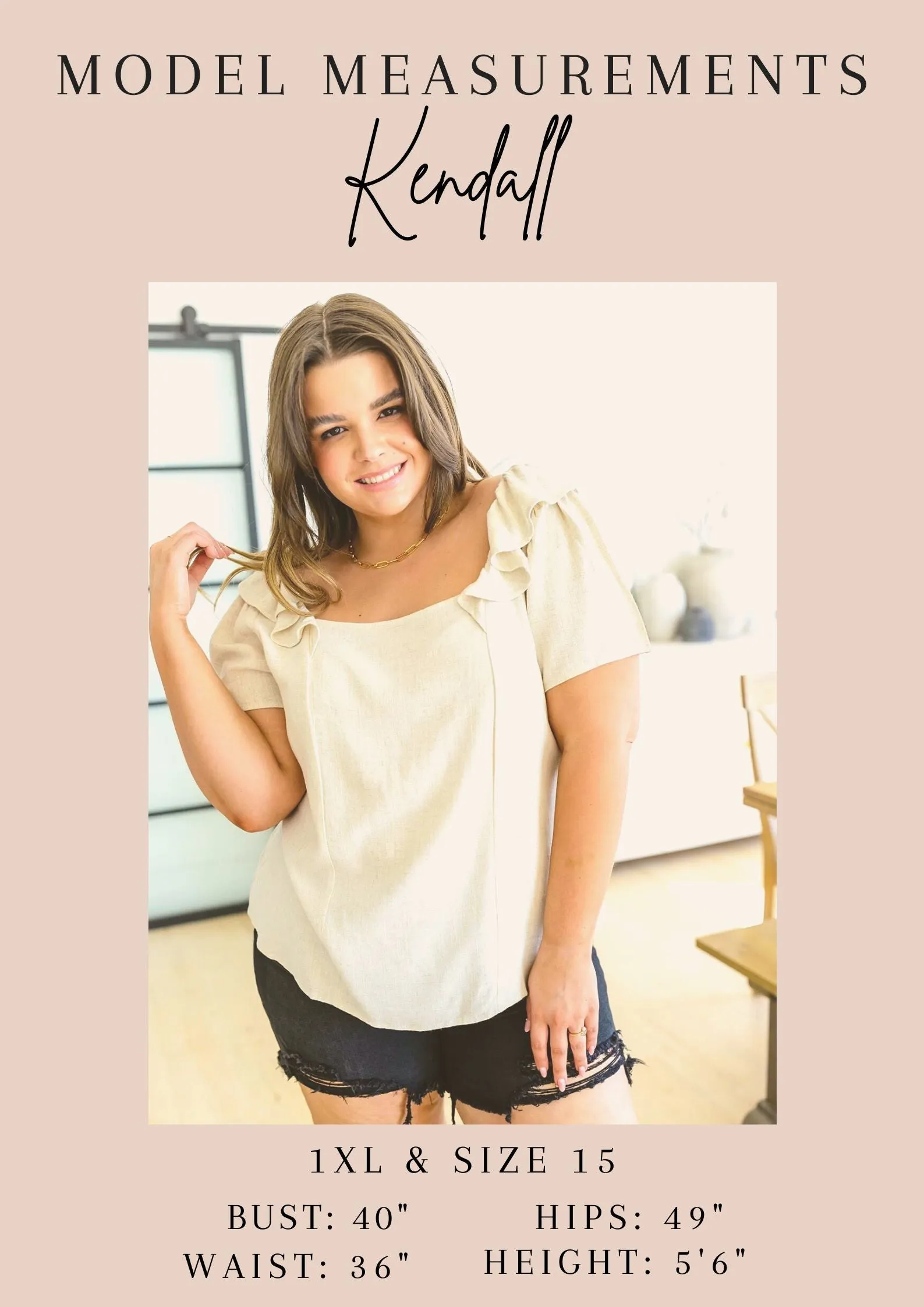 Everyday Scoop Neck Short Sleeve Top in White - 2/2