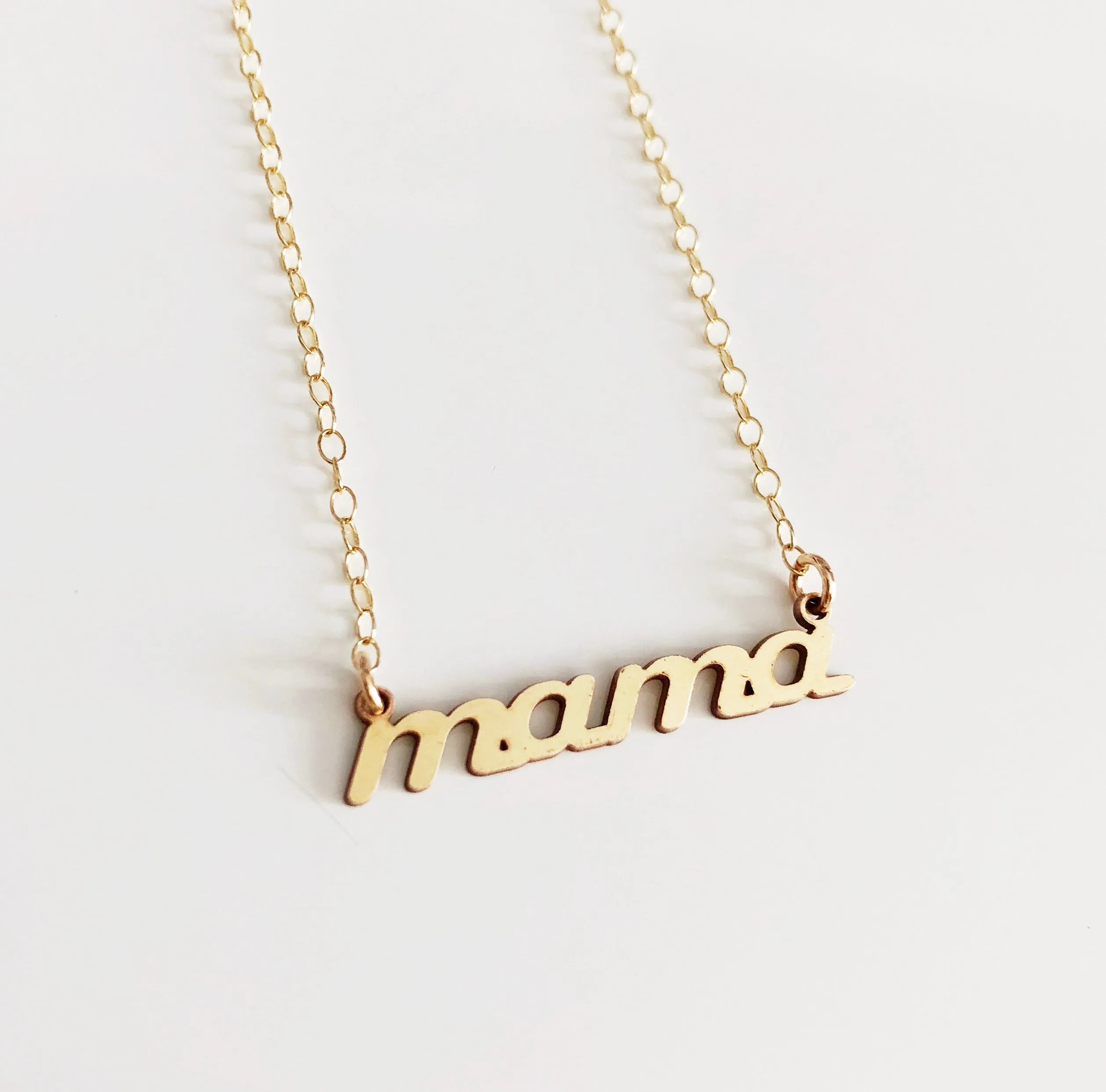 MAMA pendant necklace (N280)