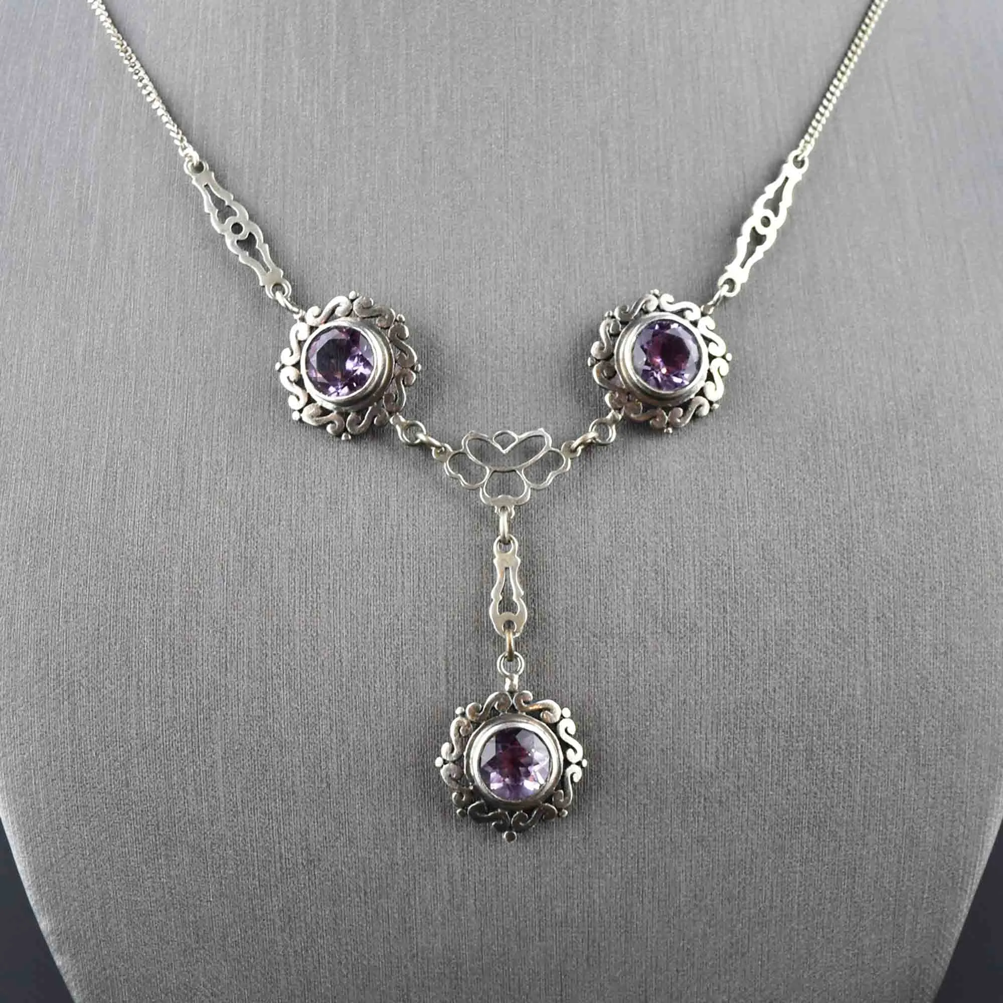 Vintage Art Deco Style Silver Amethyst Necklace