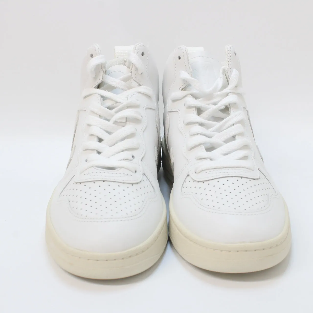 Womens Veja V15 Extra White Natural F Trainers